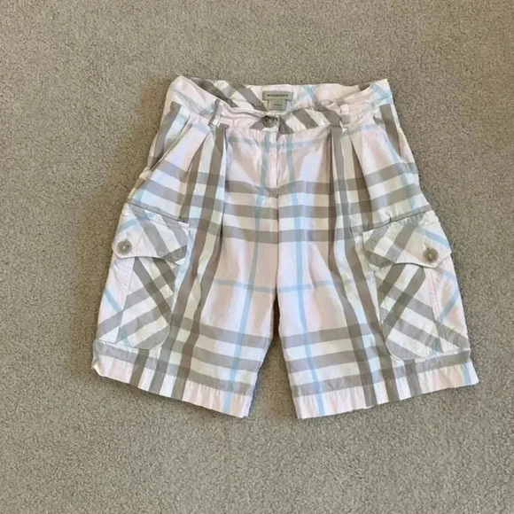 Burberry kids plaid light pink shorts in size 10 - Picture 1 of 6